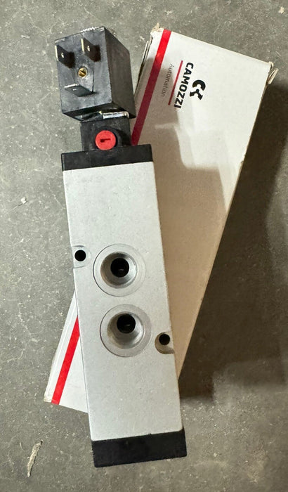 NEW CAMOZZI SOLENOID VALVE PART # 1096451 DESC 454-015-22-U7K 45401522U7K U7K