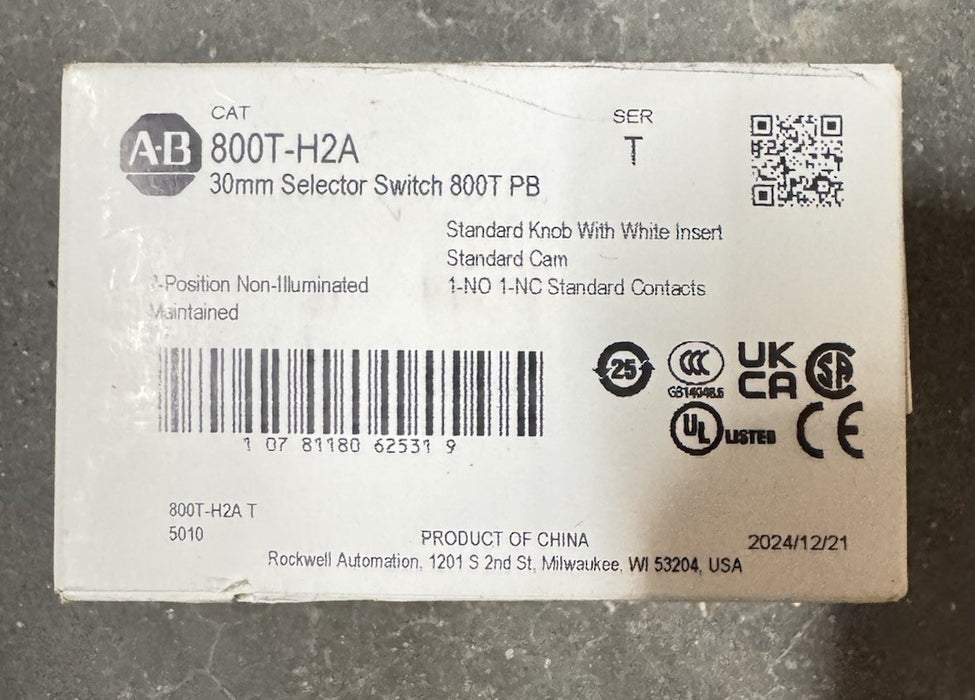 New Allen Bradley 800T-H2A 2 Pos Maintained Selector Switch 800TH2A ser T