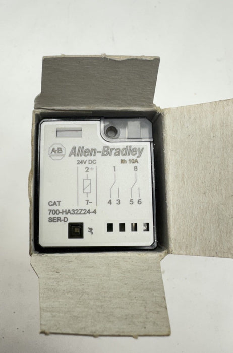 NEW Allen Bradley QTY:1 700-HA32Z24-4 Relay  DPDT 24VDC