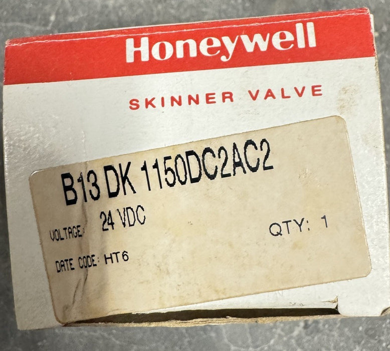 PARKER B13DK1150DC2AC2  B13DK1150DC2AC2 NEW  24VDC SOLENOID Honeywell / Skinner