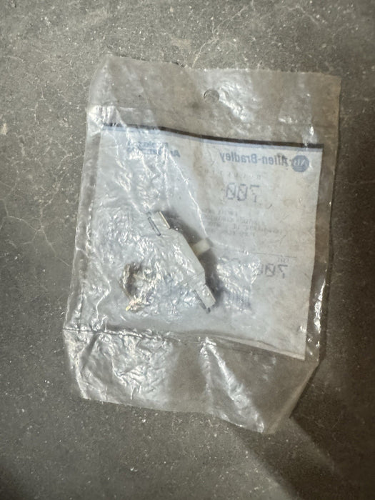 NEW OLD STOCK! ALLEN-BRADLEY SER.A FRONT DECK CONTACT CARTRIDGE 700-C2
