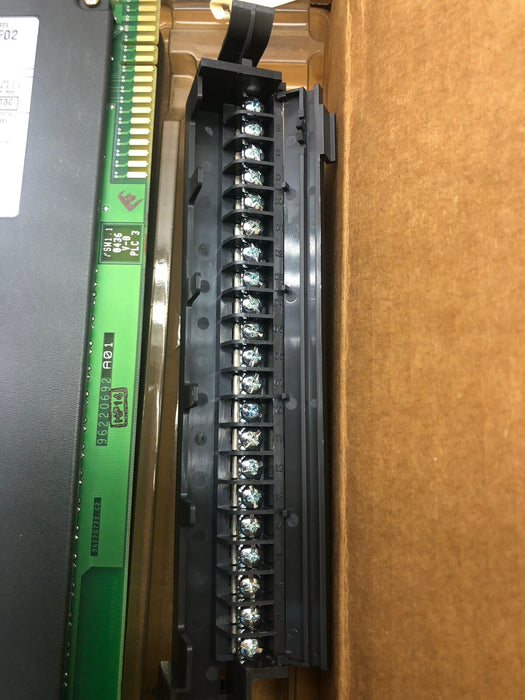 NEW 1771IAD ALLEN BRADLEY 1771-IAD /D 120V AC/DC INPUT MODULE 2004 NIB NOS