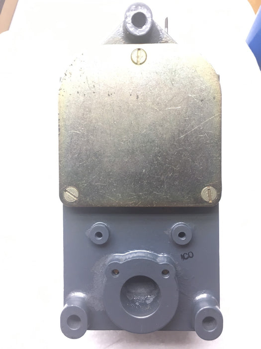 NEW ALLEN BRADLEY 801-CMC21 Limit Switch 801CMC21