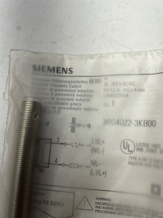 NEW SEALED SIEMENS 3RG4022-3KB00 INDUCTIVE PROX CYLINDRICAL 20-265 VAC/DC N.O.