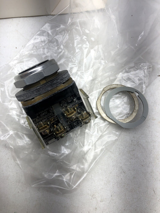 ALLEN-BRADLEY 800H-A2A SER T NON-ILLUMINATED BLACK FLUSH HEAD PUSH BUTTON