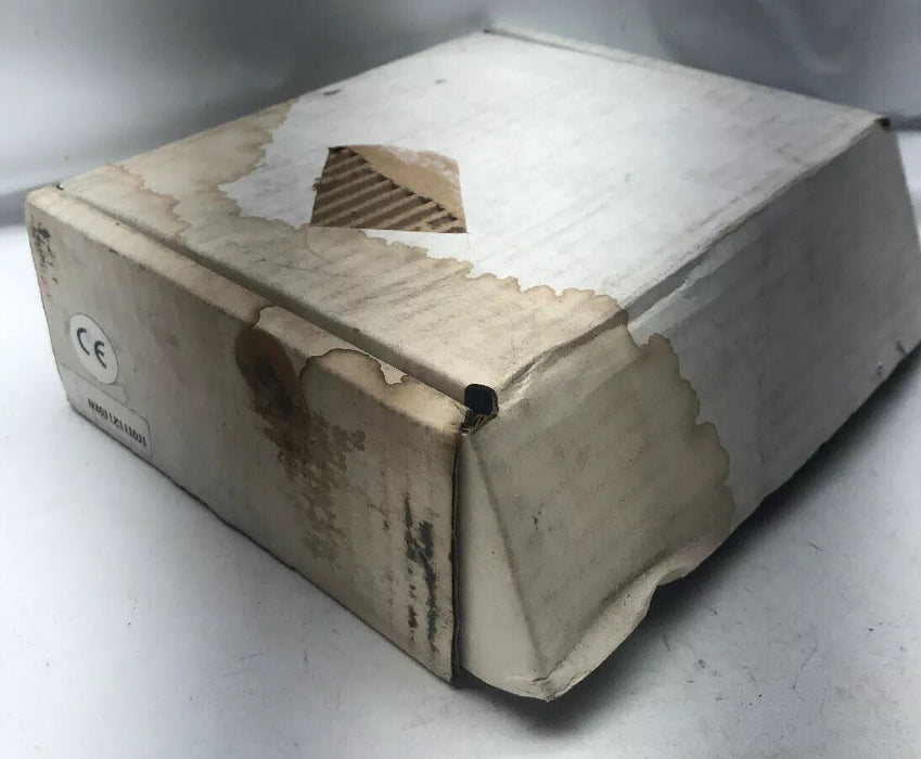 NEW WEST 8010 CONTROLLER N8011Z1110J1 RTD INPUT NO MOUNT SLEEVE N8011