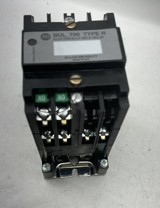 NEW ALLEN-BRADLEY BULLETIN 700 700-RL600A1 TYPE R 120 VAC RELAY 0 N.C 6 N.O