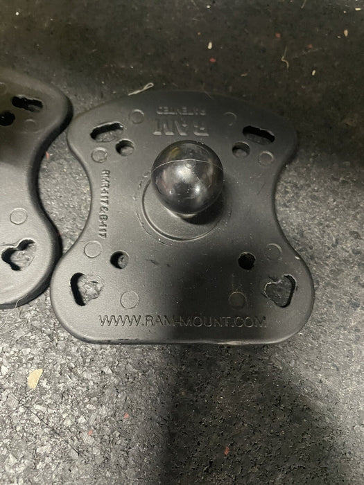 LOT OF THREE RMR-117 & B-117 RAM MOUNT 3 BASES AND 2 ARMS SEE PHOTOS