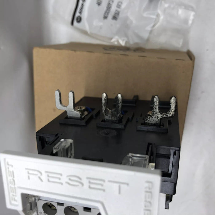 NEW OLD STOCK 592-A2CA SMP OVERLOAD RELAY .32 TO 1 AMP CURRENT RANGE