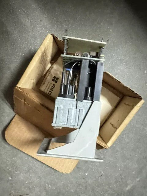 FR2-5106 REDDINGTON COUNTER MODULE MISSING COUNTER DISPLAY 115 VAC