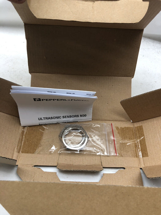 3RG6014-3AC00-P BROKEN PIECE NEW PEPERL+FUCHS PN. 559666 30mm ULTRASONIC SENSOR