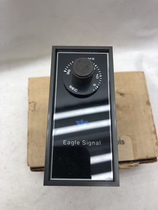 NEW EAGLE SIGNAL DG104A3 120V AC/DC 3-30 SEC TIMER MODULE DANAHER DG100 MINIFLEX