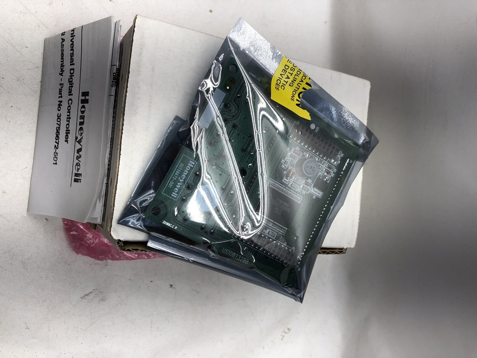 NEW 2008 HONEYWELL UDC3000 DISPLAY / KBD PWA SPARE PART NO. 30756672-501 NIB