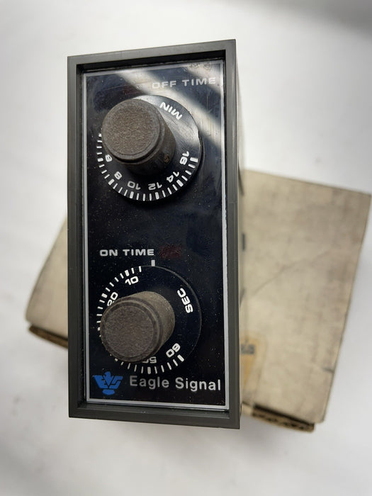EAGLE SIGNAL DANAHER CONTROLS DA1814A3 ELECTRONIC REPEAT CYCLE TIMER MINIFLEX