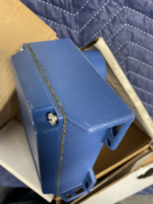 NEW CUTLER HAMMER 1320B-6501 OPCON 20 SERIES PHOTO ELECTRIC EATON 104657