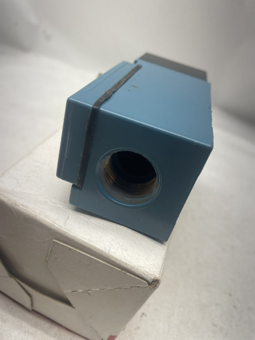 NEW HONEYWELL MICRO SWITCH LSA3K-1A  ROTARY LIMIT NIB