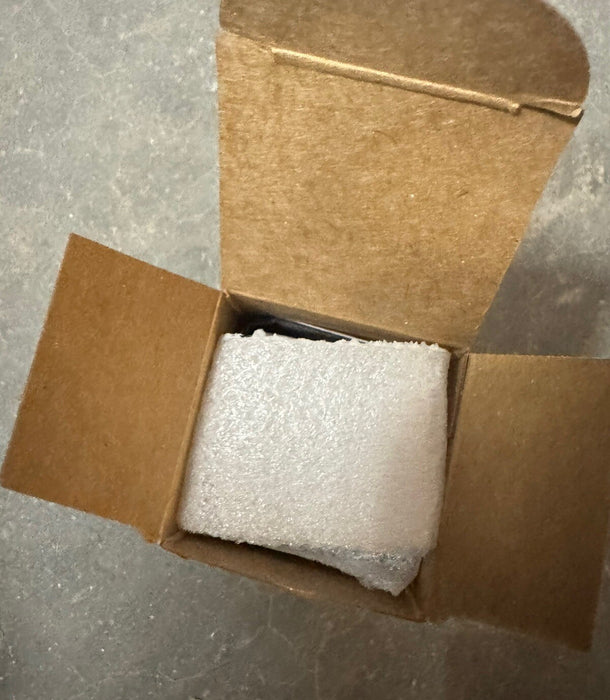 NEW E51DT5 CUTLER-HAMMER INDUCTIVE PROX HEAD ONLY TOP SENSING UNSHEILDED