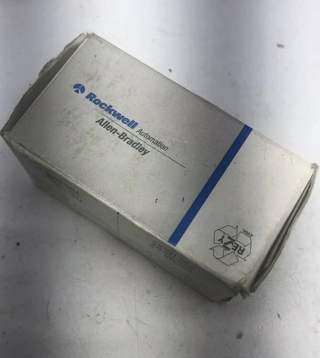 NEW Allen Bradley QTY:1 700-HAB2A1 Relay Only 4A 2PDT 120VAC