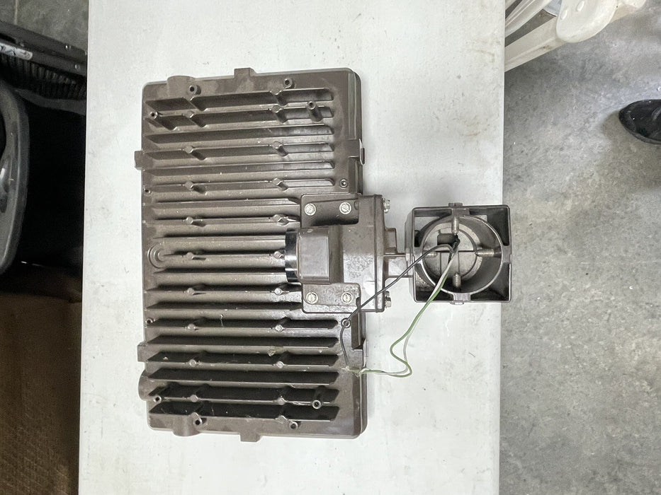 NEW UNUSED HALOPHANE MEDIUM PREDATOR LED LIGHT ACUITY PMLED 480vac LAMP OUTDOOR