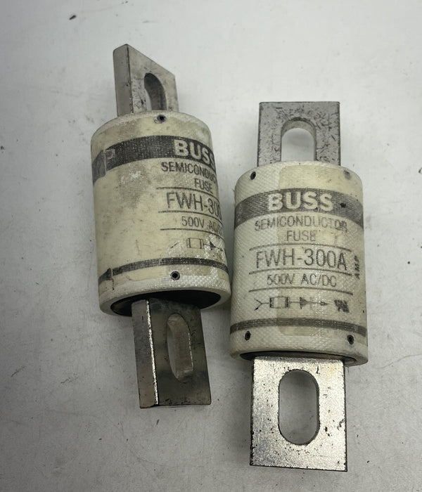 FWH-300A   1 NEW 300 AMP 500 VOLT AC/DC SEMICONDUCTOR FUSE BUSS B33