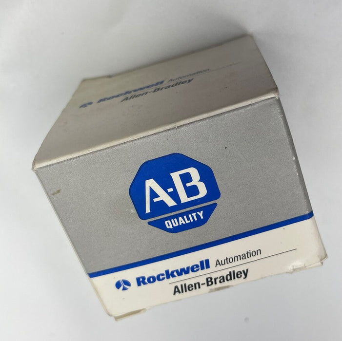 QTY 1 NEW ALLEN BRADLEY 800T-XA  CONTACT BLOCK 1 NC 1 NO