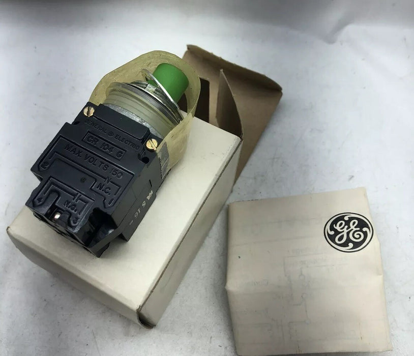 NEW GE CR104A1205 MINIATURE  OILTIGHT PUSHBUTTON CR104A STANDARD GREEN 2 NO 2 NC