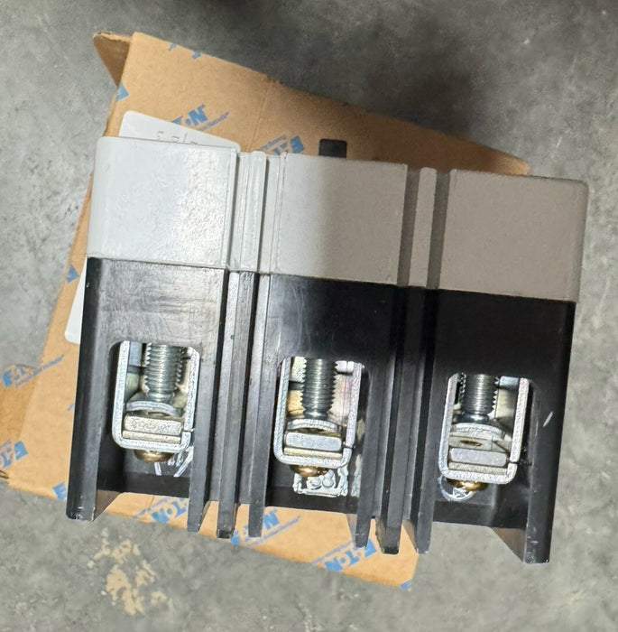 HMCPS007C0C EATON INDUSTRIAL BREAKER 7A 480V 3 POLE MOTOR CICUIT PROTECTOR
