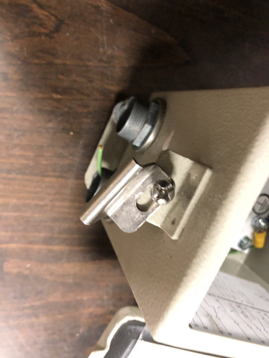 MISSING THE SWITCH ALLEN BRADLEY 194E-FA16E-P11 LOAD / ENCLOSED MOTOR DISCONNECT