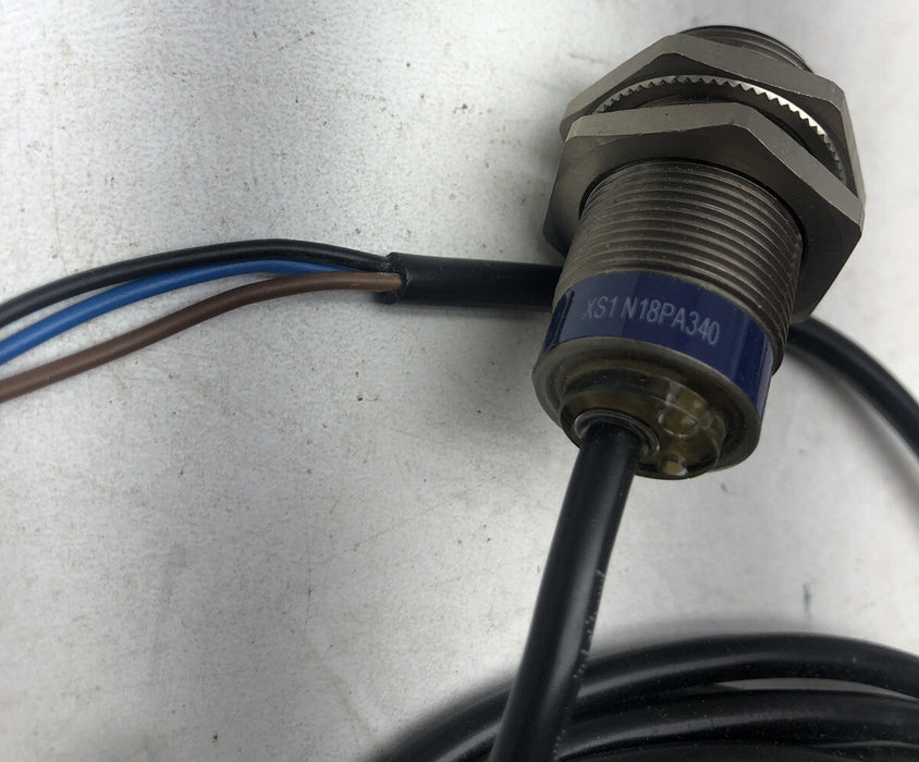 NEW TELEMECANIQUE INDUCTIVE PROX SWITCH XS1 N18PA340 XS1N18PA340 12-24 VDC