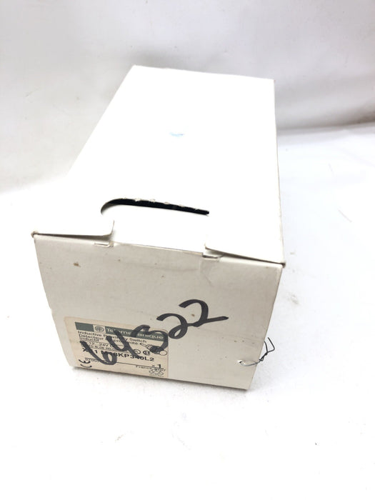 NEW TELEMECANIQUE INDUCTIVE PROX SWITCH XS1 M18KP340L2 XS1M18KP340L2 12-24 VDC