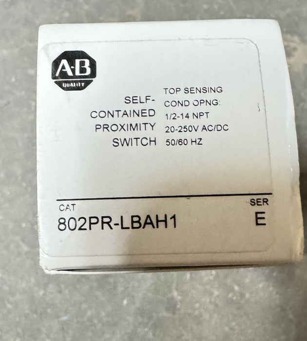 NEW ALLEN BRADLEY 802PR-LBAH1 /E Proximity Switch  AC/DC
