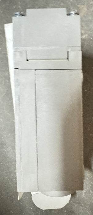 NEW ALLEN BRADLEY 802PR-LBAH1 /E Proximity Switch  AC/DC