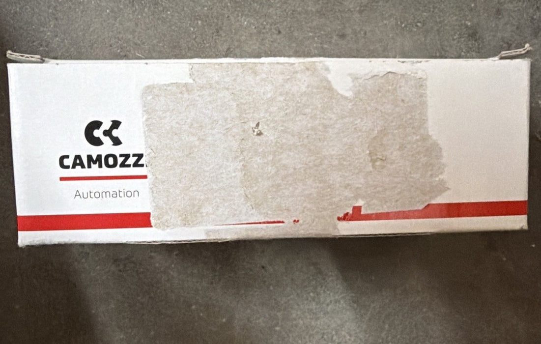 New Camozzi 952-000-P15-23 NEW IN THE ORIGINAL FACTORY BOX USA