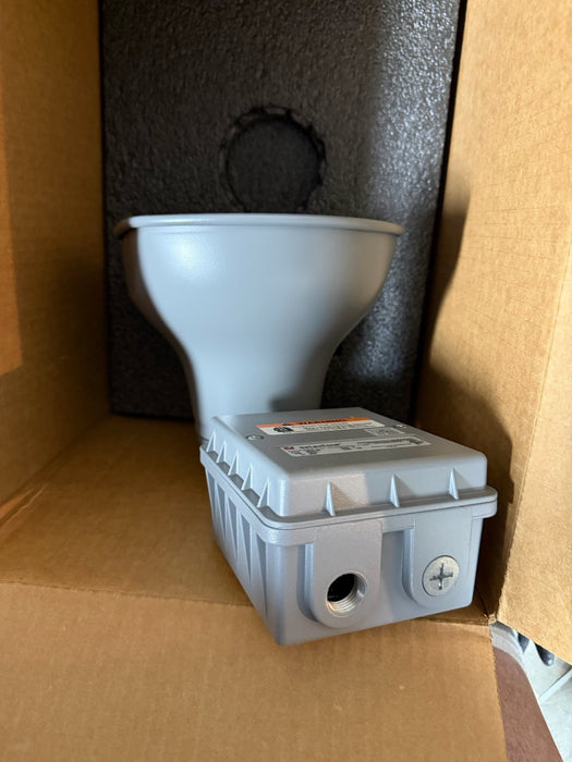 NEW FEDERAL SIGNAL 300GC-120 / 300GC120 NIB