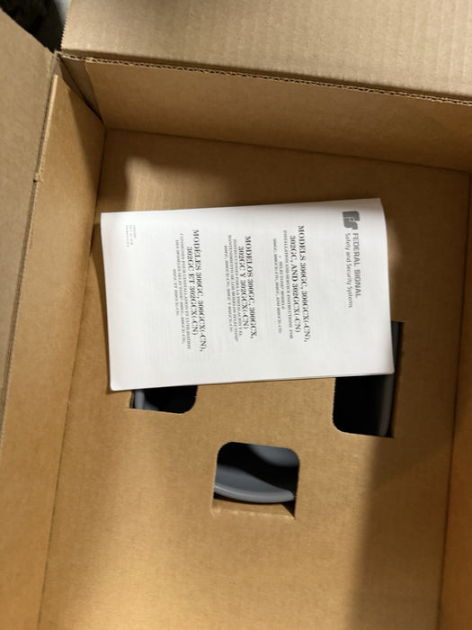 NEW FEDERAL SIGNAL 300GC-120 / 300GC120 NIB