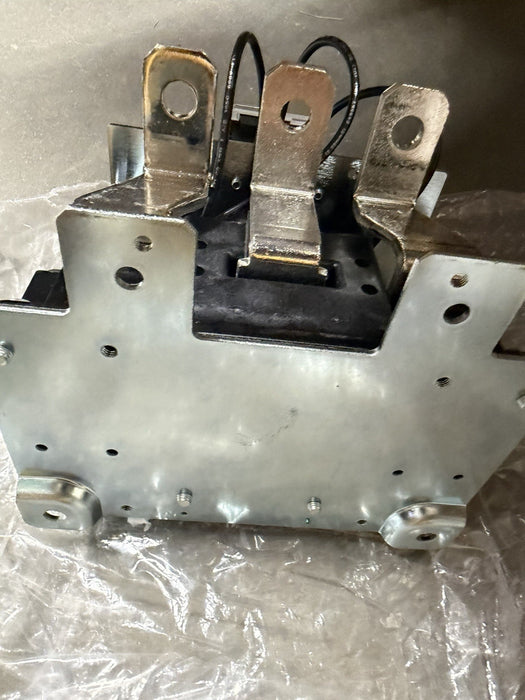 Allen Bradley 592-1EFHE  E1 PLUS Overload Relay 30-150 Amp range NNB PN-621515