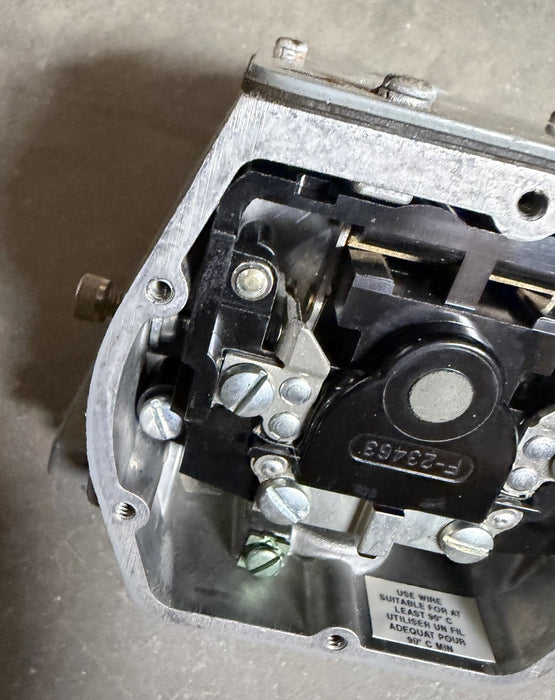 808-J1 NEW  ALLEN BRADLEY  zero speed Switch 15-80 RPM 808 J1 AB 808J1 NNB