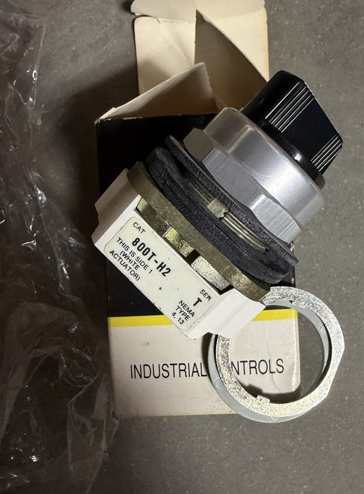 Allen Bradley 800T-H2 Series T Replacement 2 Position Selector Switch