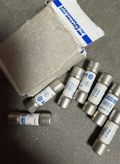 BOX OF 7 FUSES  5A 600Vac Fast Acting Fuse, FERRAZ SHAWMUT SBS5