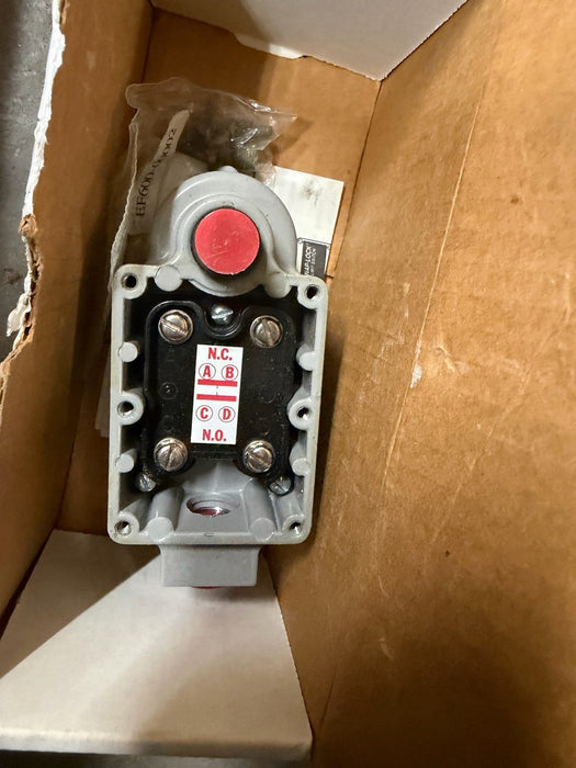 DANAHER CONTROLS EA700-10926 / EA70010926 LMSW-CW/CCW-SHT TR SL2C26 EA700 NAMCO