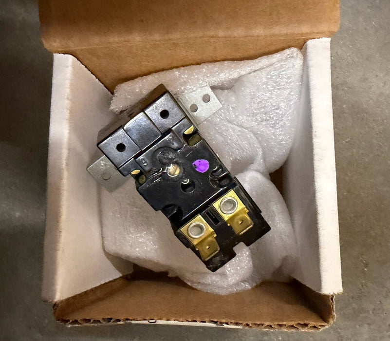 NEW 8408-022 BARD TEMPERATURE SWITCH 63-107 CLOSE ON RISE