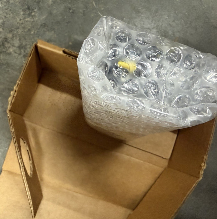 F35VXBK023A NEW PARKER  120VAC SOLENOID VALVE 3 POS D SOL VALVE