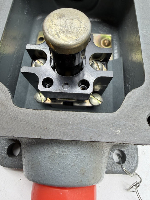 NEW ALLEN BRADLEY 801-CM0144 801-CMO144  FORK LIMIT SWITCH KONES CRANE TROLLEY