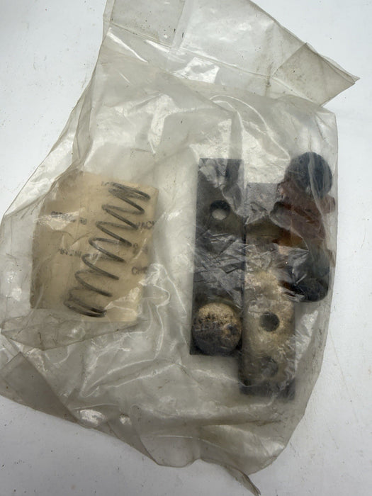 JOSLYN CLARK  / DANAHER CONTROLS 5M-056 / 5M056 Contact Kit Main Pole Starter