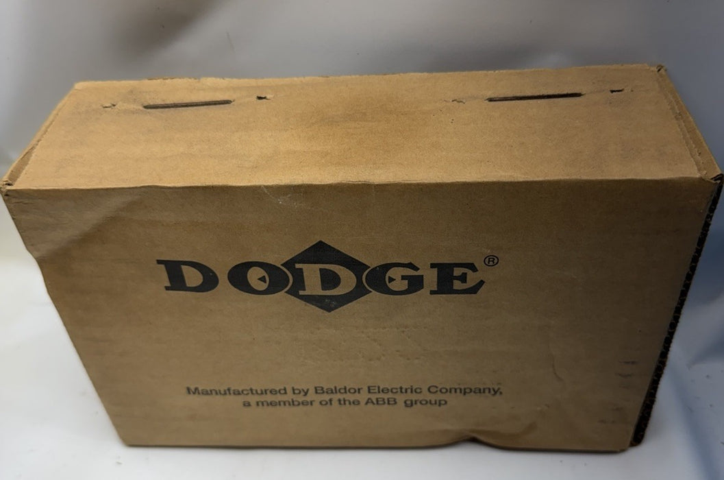 DODGE P2B-SC-203 123820 NEW IN BOX PILLOW BLOCK BEARING 2-3/16"