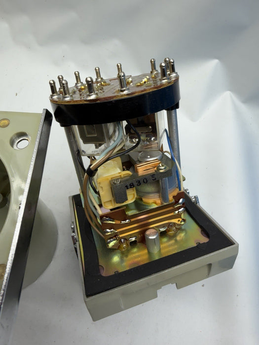 SYDAA Motor Timer NOS from Omron 120VAC NNB