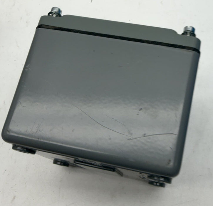 ALLEN BRADLEY 800T-1TZ DIE CAST ENCLOSURE 800T1TZ SERIES T NEW SURPLUS