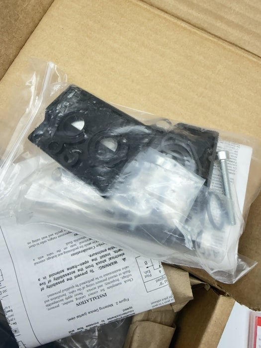 ASCO Solenoid  Valve SC8551A001MS 120V 4 Way 1/4” Ports NIB