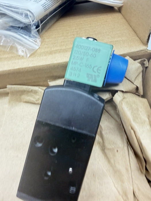 ASCO Solenoid  Valve SC8551A001MS 120V 4 Way 1/4” Ports NIB