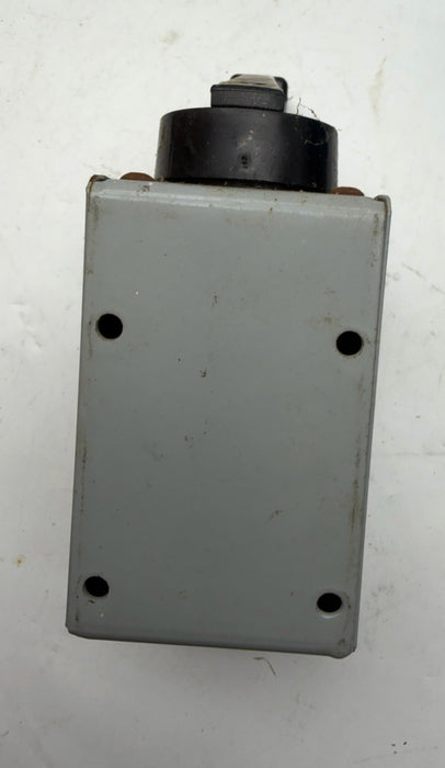 NEW CUTLER-HAMMER REV DRUM SWITCH-TYPE DB1 9441H268 New Old Stock